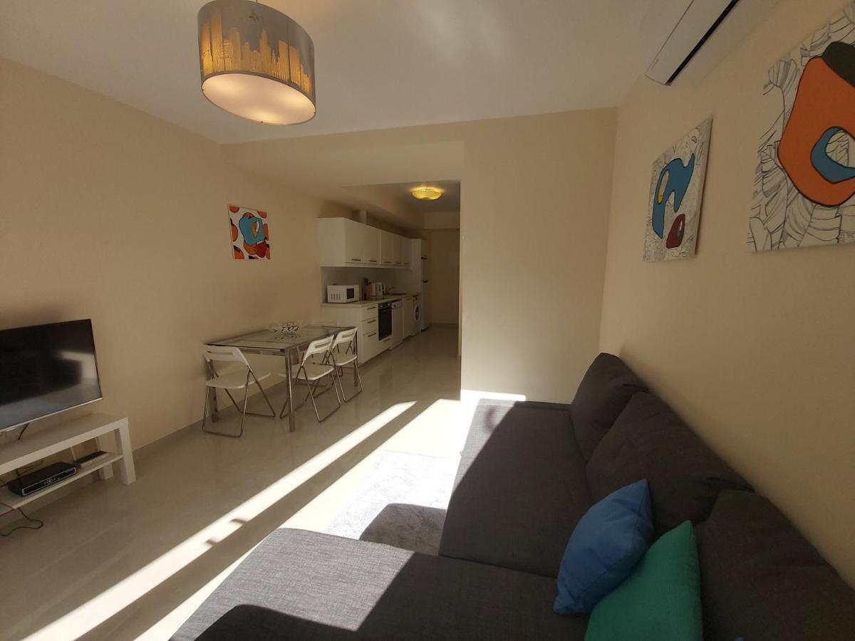 Galatex Beach Apartment Lemesós Eksteriør bilde
