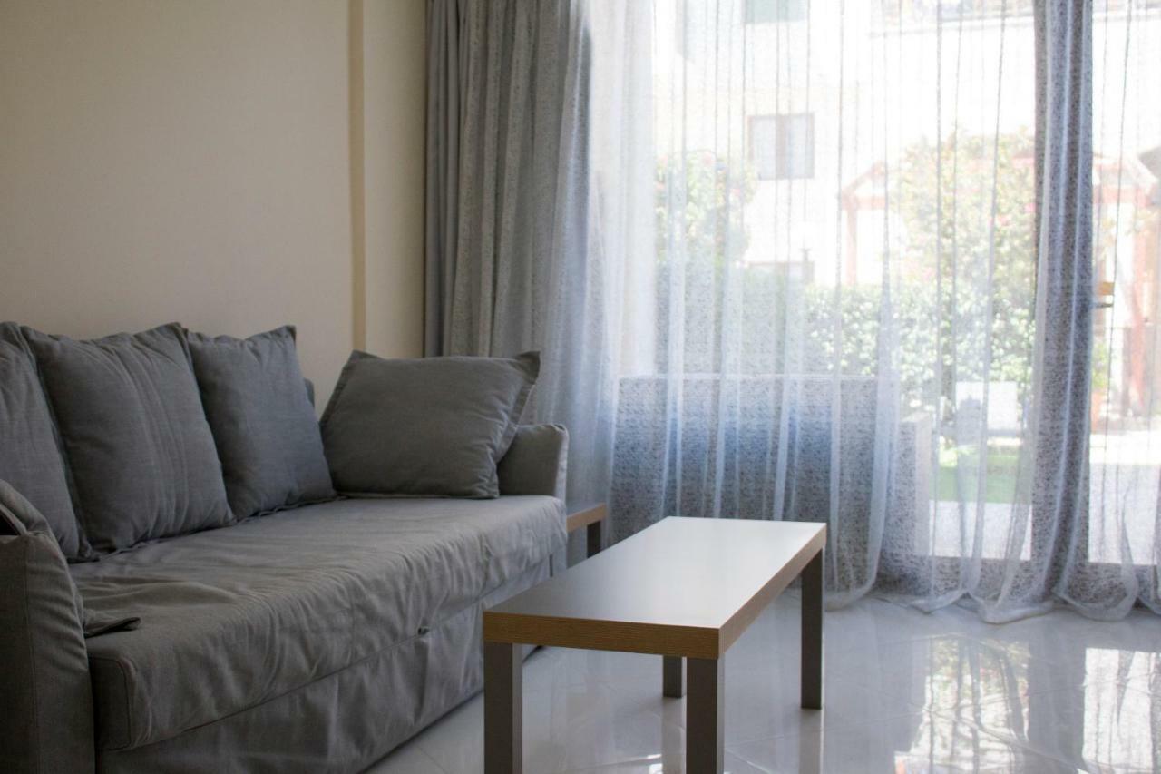 Galatex Beach Apartment Lemesós Eksteriør bilde