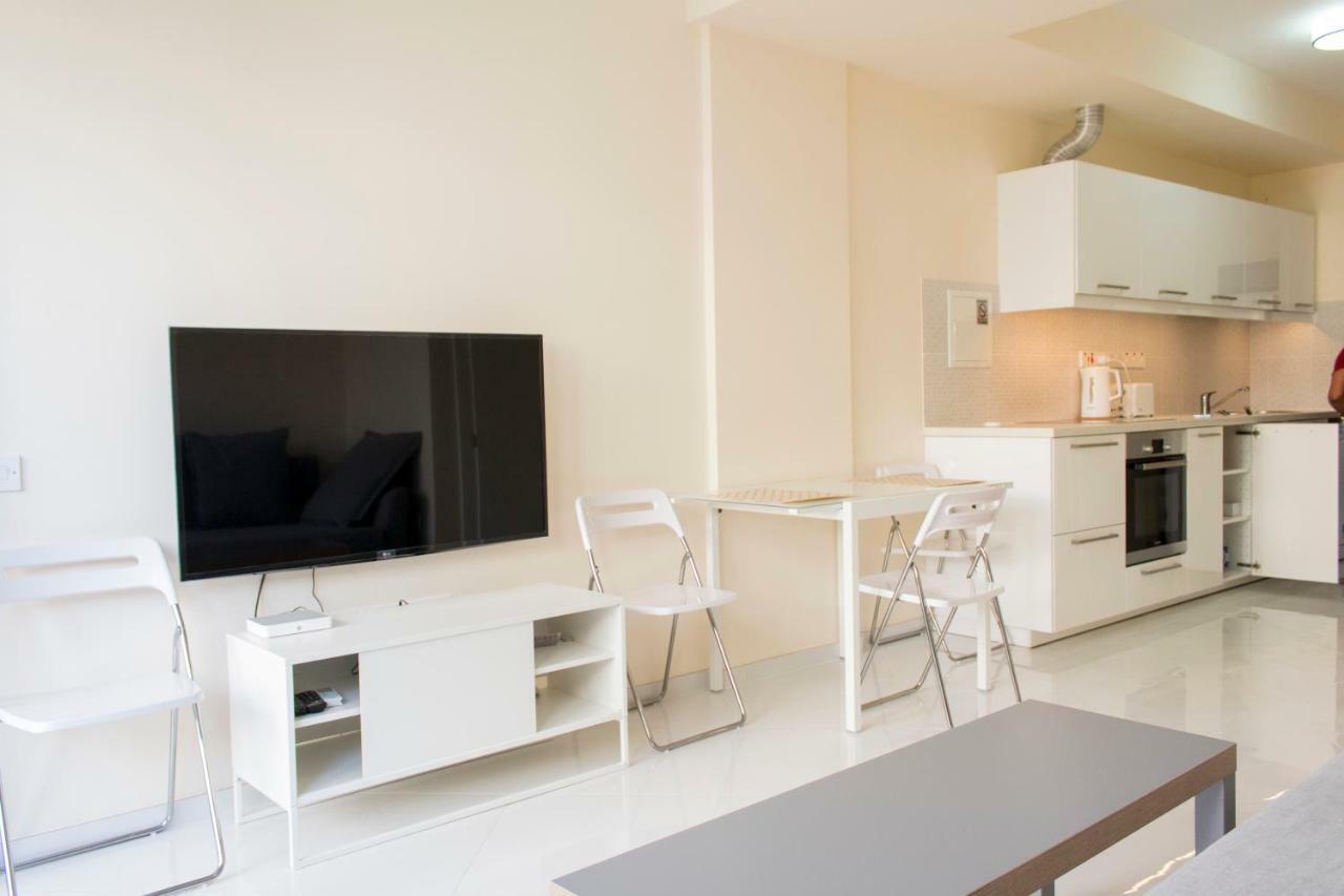 Galatex Beach Apartment Lemesós Eksteriør bilde