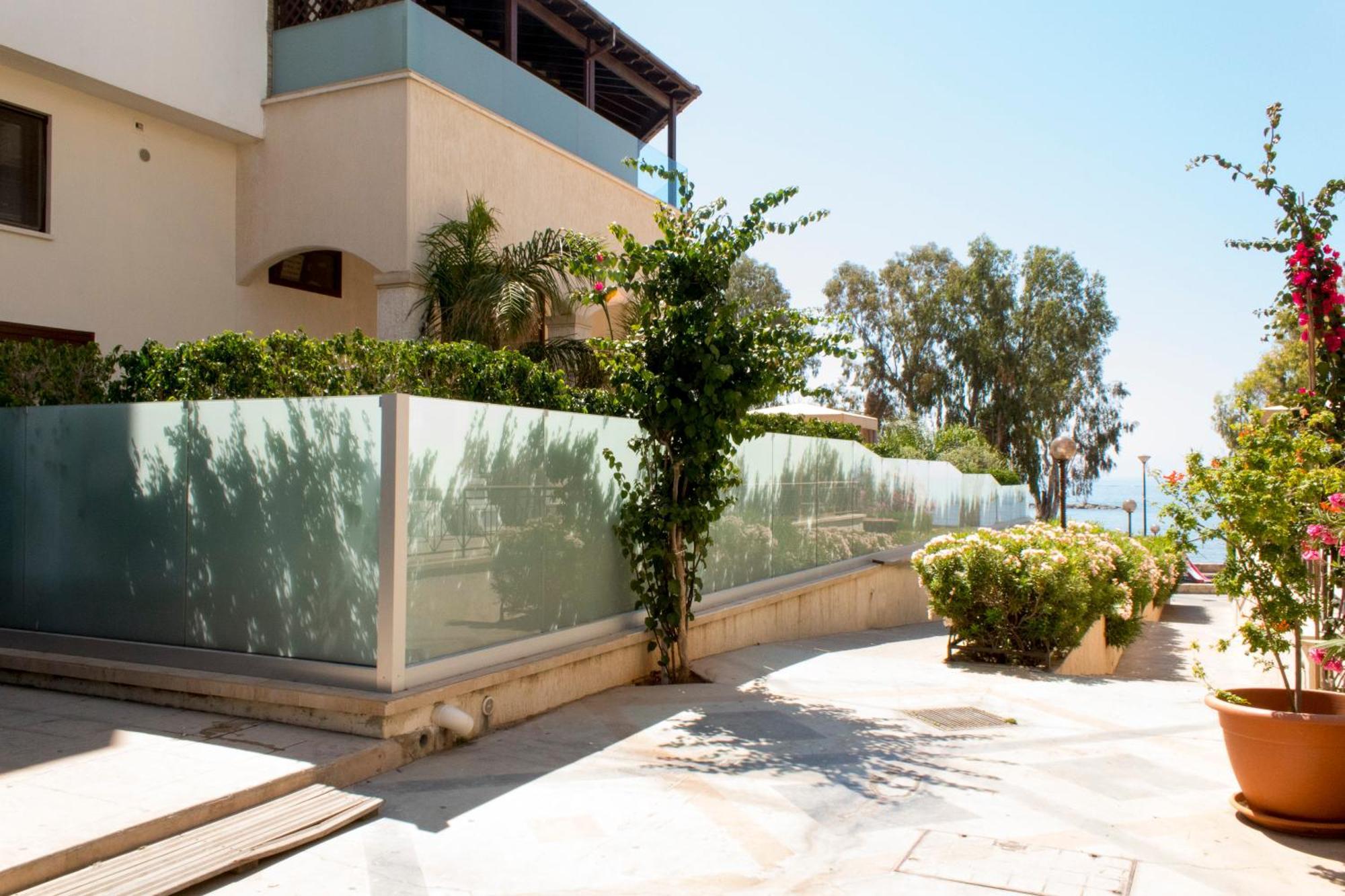 Galatex Beach Apartment Lemesós Eksteriør bilde