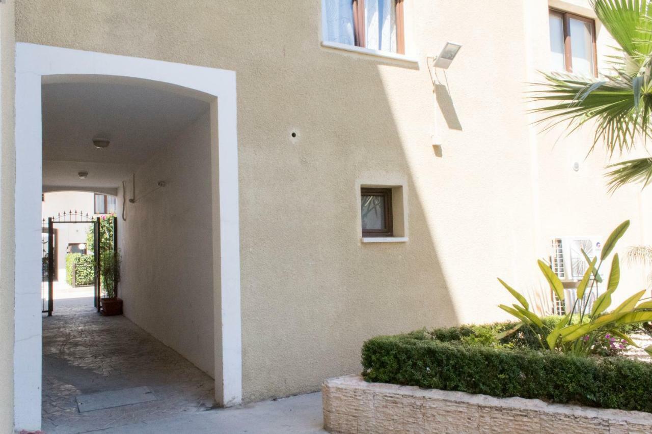 Galatex Beach Apartment Lemesós Eksteriør bilde